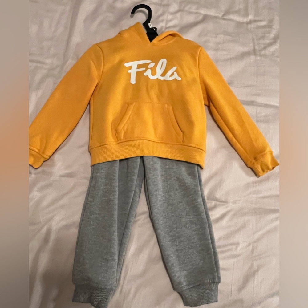 Toddler girls FILA two piece